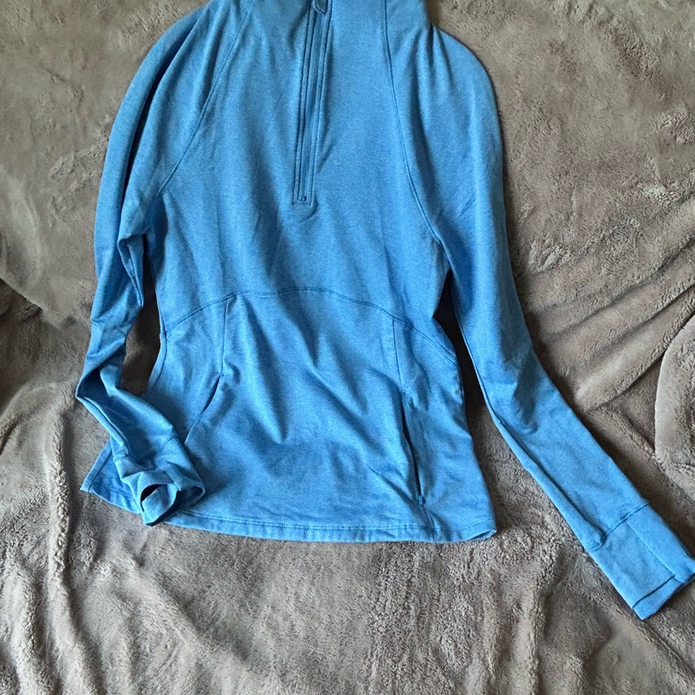 Danskin Light Blue Yoga/Running Pullover